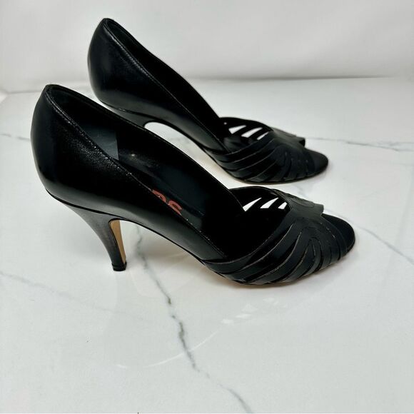 Michael Kors Heels- Size 6.5 - Picture 4 of 15